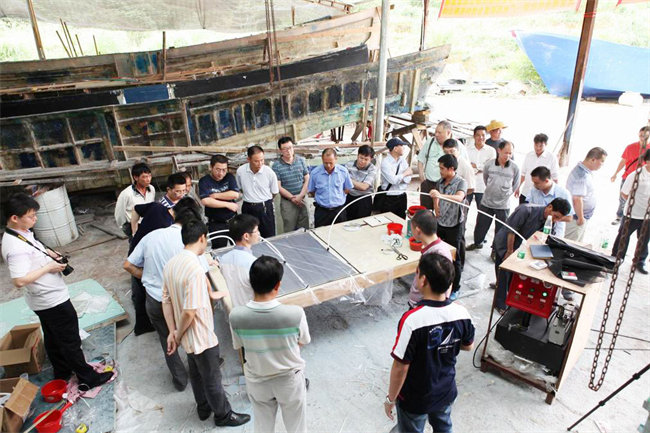 廣東博皓在廣東省陽江市東平鎮舉辦了玻璃鋼漁船圖紙審查及模板制作經驗交流會，并提供“真空導入”現場演示    -2