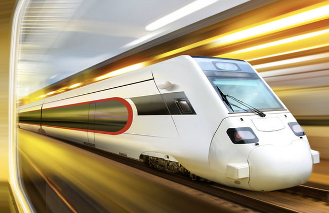 碳纖維新材料的運用不僅推動高速列車行駛的低碳化，也將帶來車用材料的綠色生產(chǎn)，引領軌道交通工業(yè)的變革。